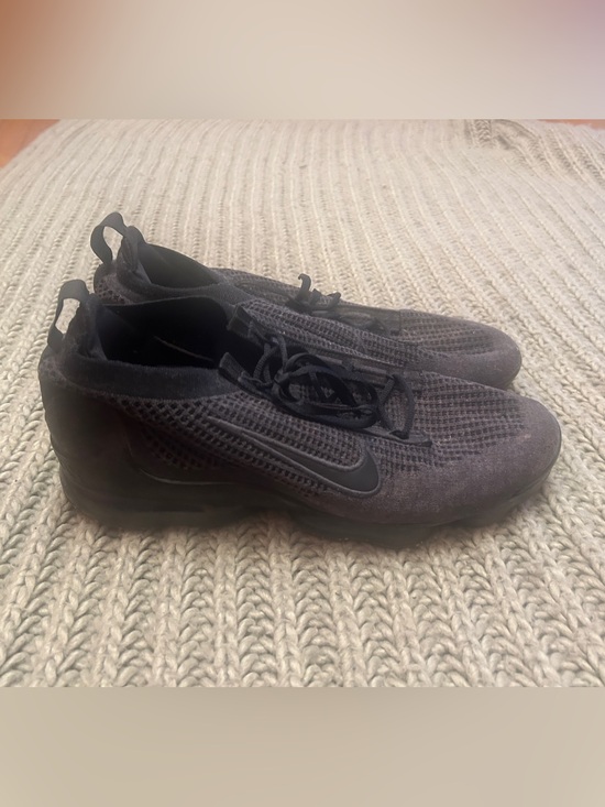 Nike Air VaporMax 2021 FK in a black and white \